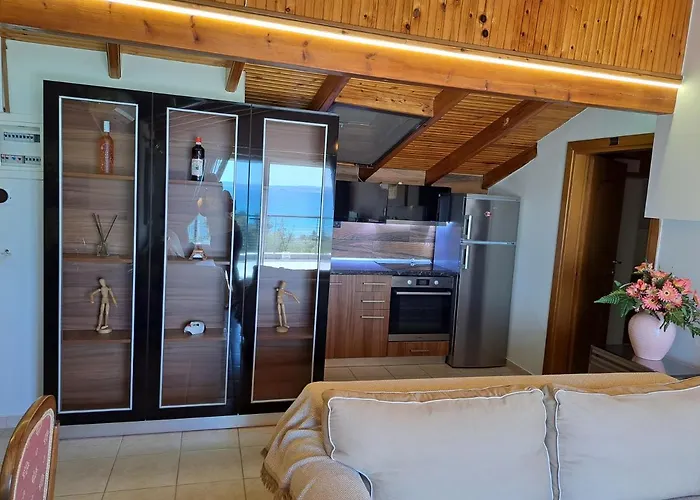 Lägenhet Attic Nea Moudhania