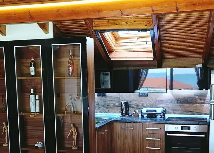 아파트 Attic *
